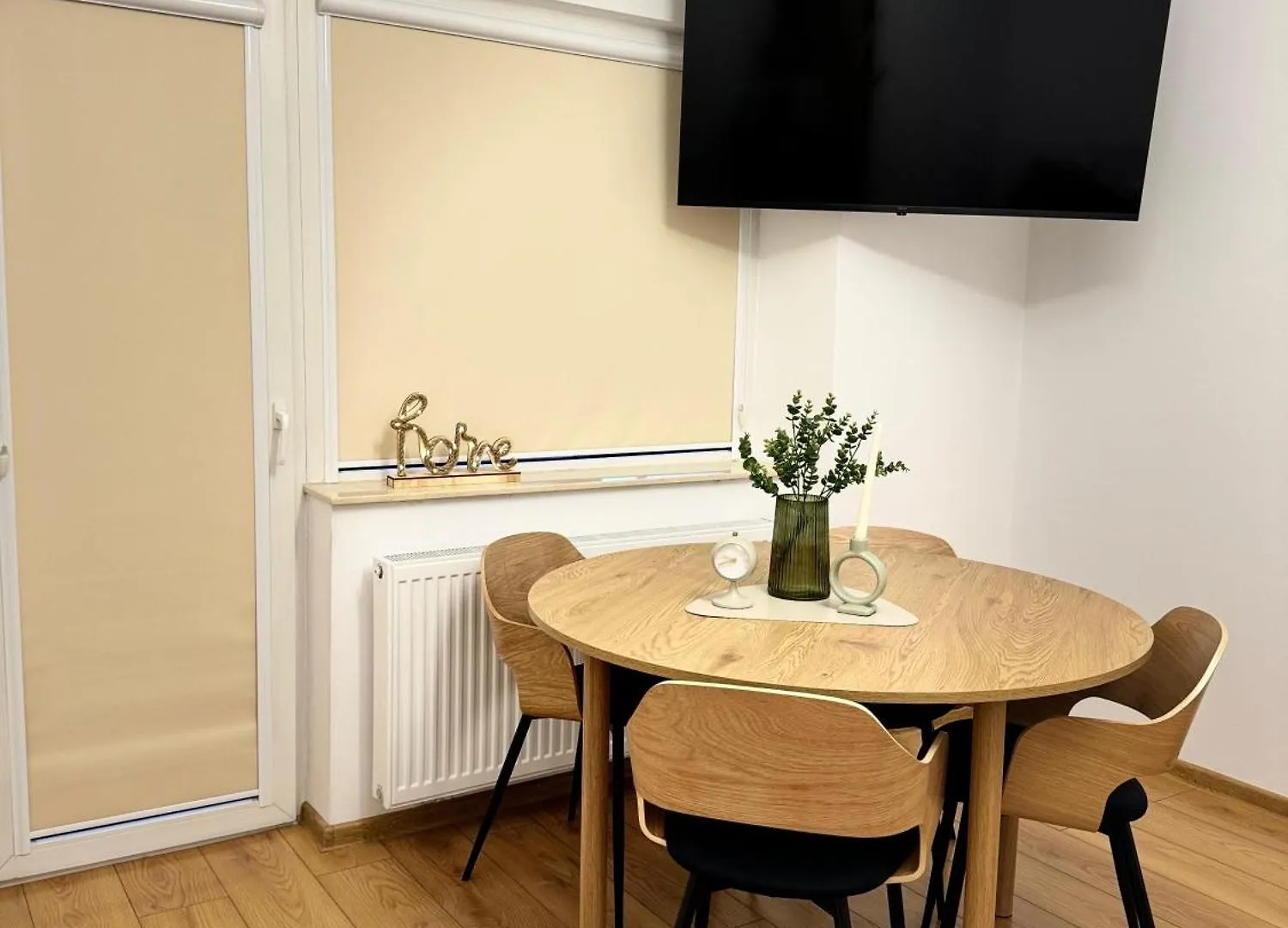 Beautiful Apt With Two Bedrooms Bukarest Rumänien