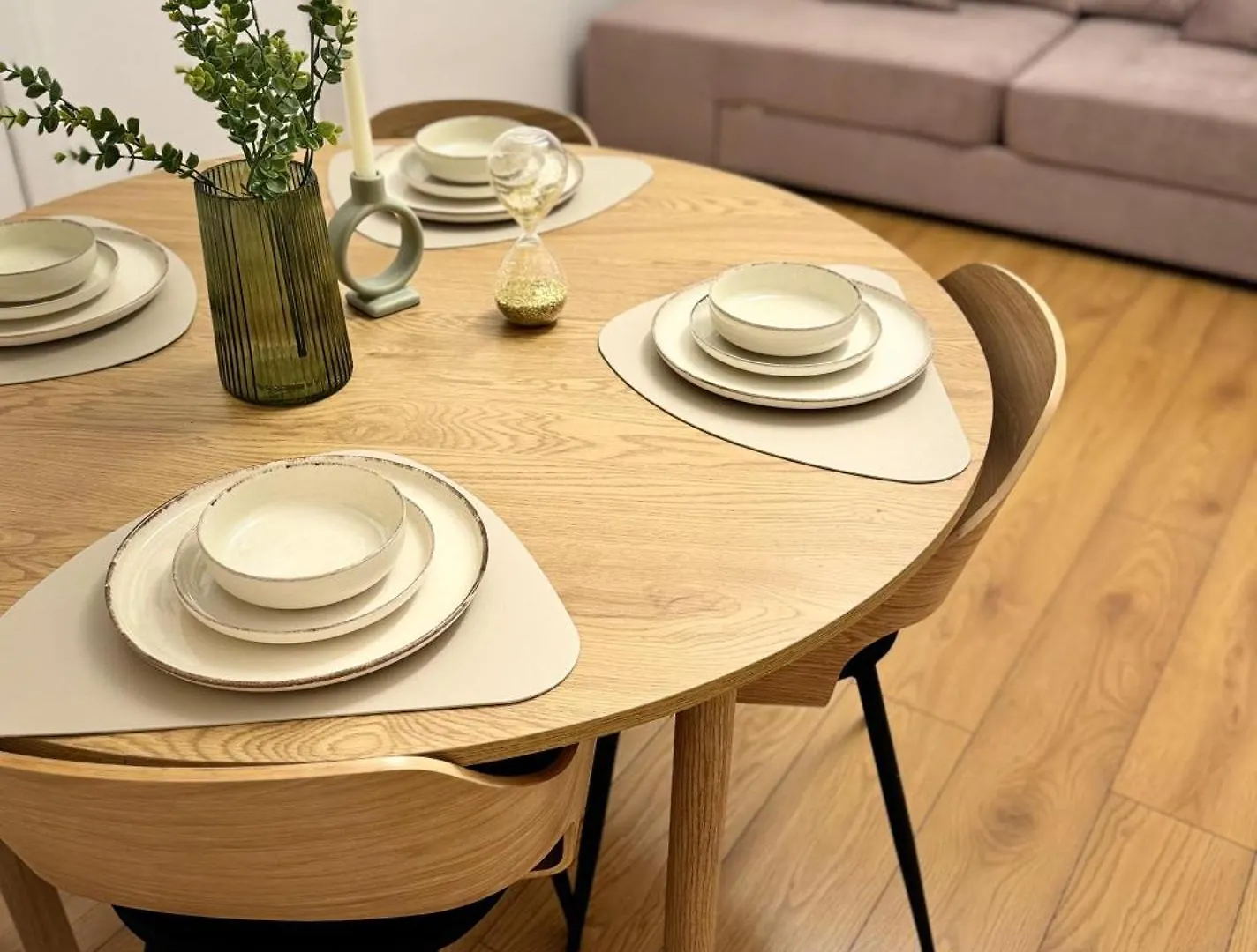 Apartment Beautiful Apt With Two Bedrooms Bukarest